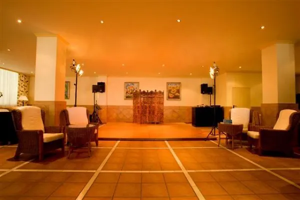 Arenas, Affiliated By Melia